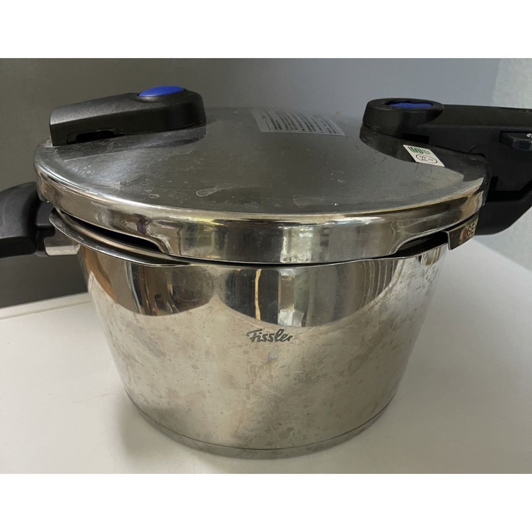 Fissler(フィスラー)のフィスラー  圧力鍋 ビタクイック プレミアム 3.5L ガス IH 対応 2～ インテリア/住まい/日用品のキッチン/食器(鍋/フライパン)の商品写真