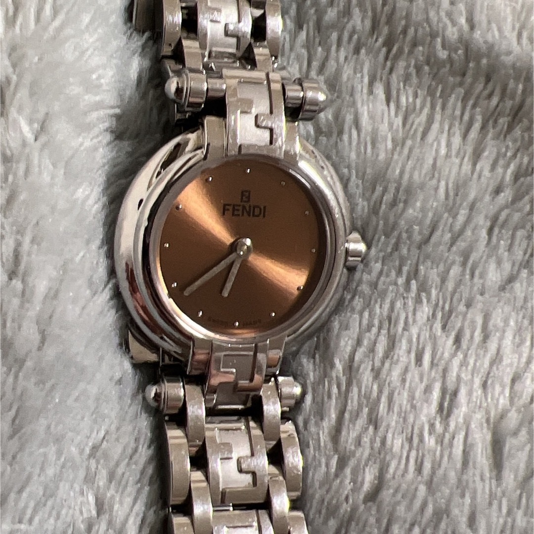 FENDI(フェンディ)の【美品】FENDI 腕時計 レディースのファッション小物(腕時計)の商品写真