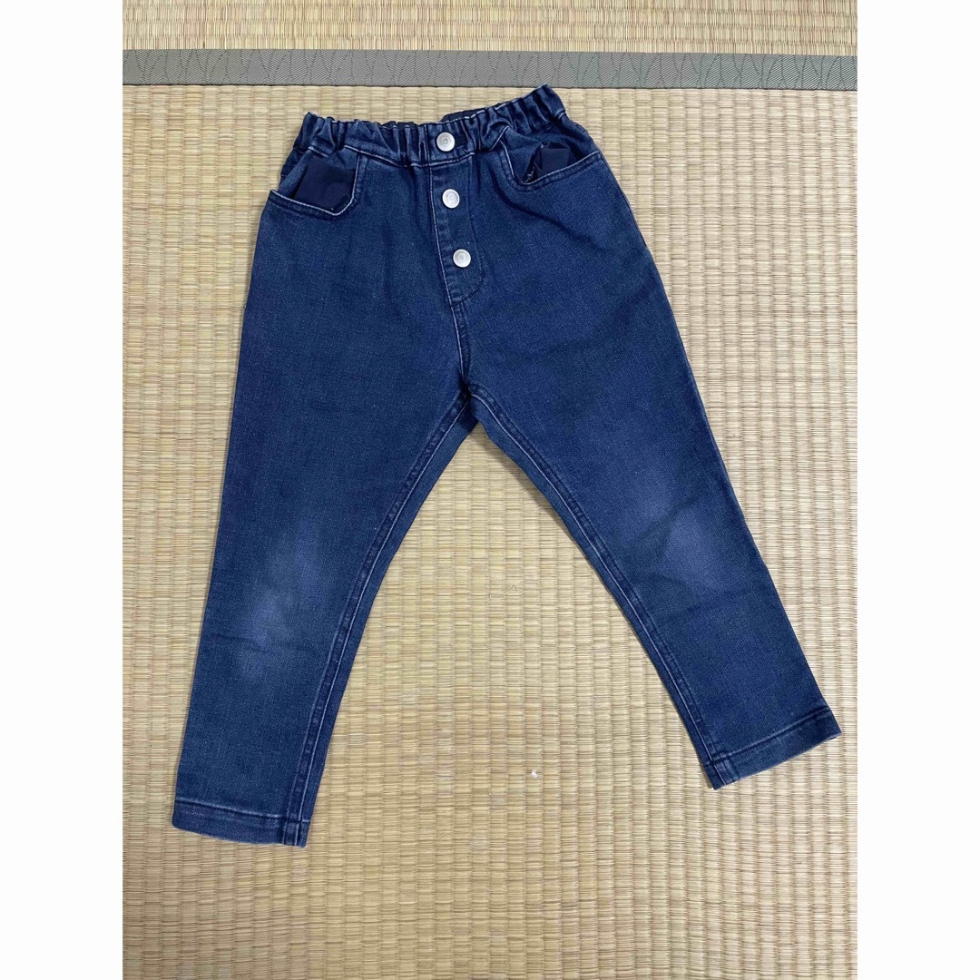 BeBe(ベベ)のBeBe デニム キッズ/ベビー/マタニティのキッズ服女の子用(90cm~)(パンツ/スパッツ)の商品写真