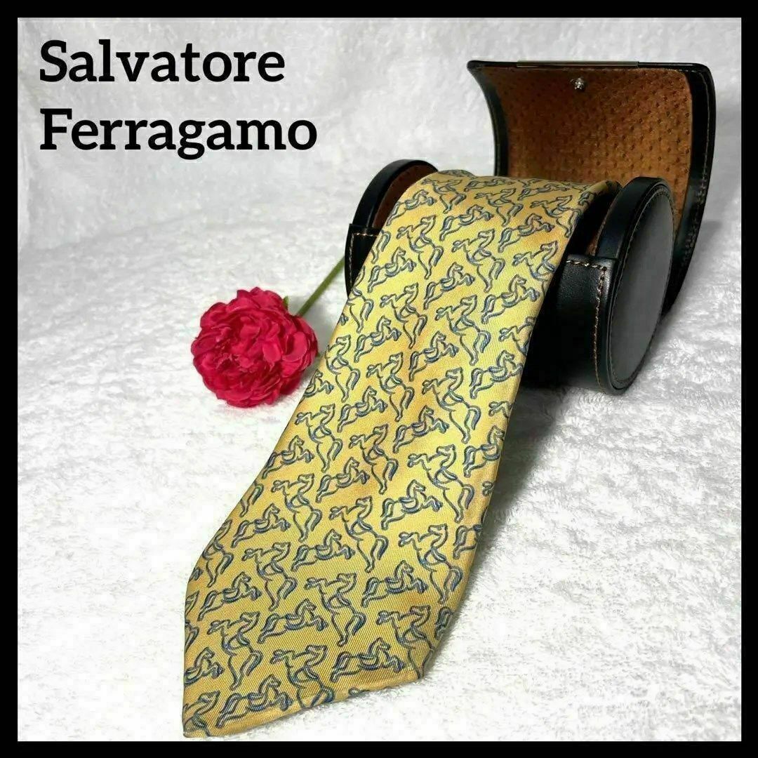 Salvatore Ferragamo(サルヴァトーレフェラガモ)の訳あり　ネクタイ　サルヴァトーレ　フェラガモ　紳士　スーツ　トラッド　クレスト メンズのファッション小物(ネクタイ)の商品写真