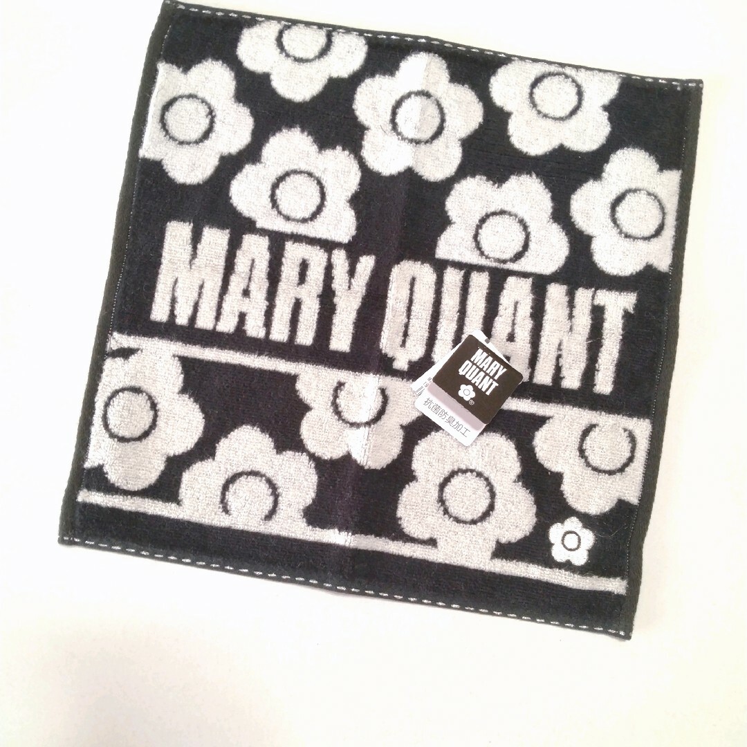 MARY QUANT(マリークワント)のマリークワント デイジー タオルハンカチ【新品タグ付】 レディースのファッション小物(ハンカチ)の商品写真