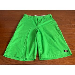 ディッキーズ(Dickies)のDickies ディッキーズ　好配色グリーン ハーフパンツ サイズ 34 (ショートパンツ)