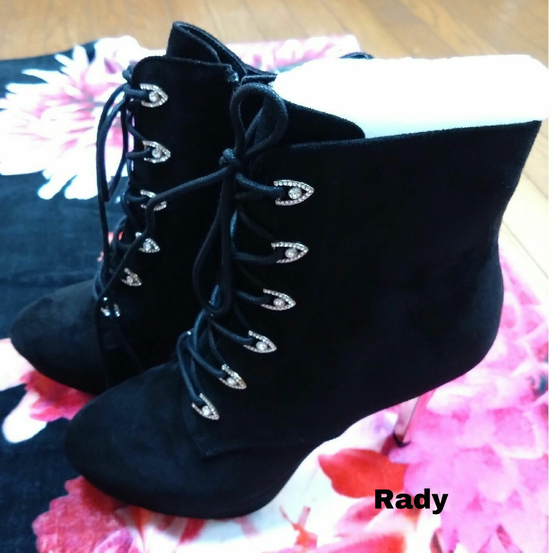 Rady(レディー)のRady ブーツ　靴　🩷お値下げ🩷 レディースの靴/シューズ(ブーツ)の商品写真