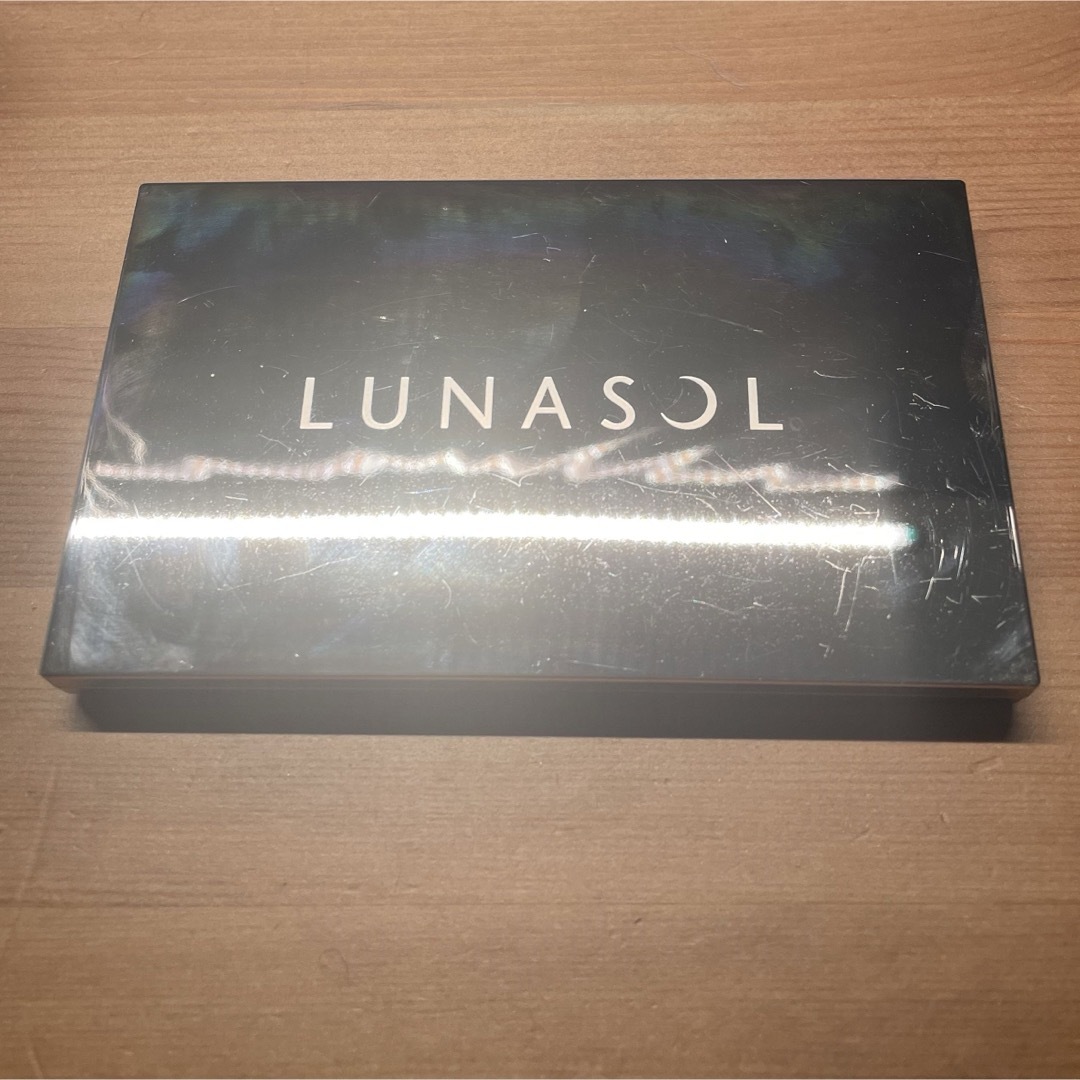 LUNASOL(ルナソル)の限定　ルナソル アイカラーレーション スペシャルエディション / EX02 コスメ/美容のベースメイク/化粧品(アイシャドウ)の商品写真