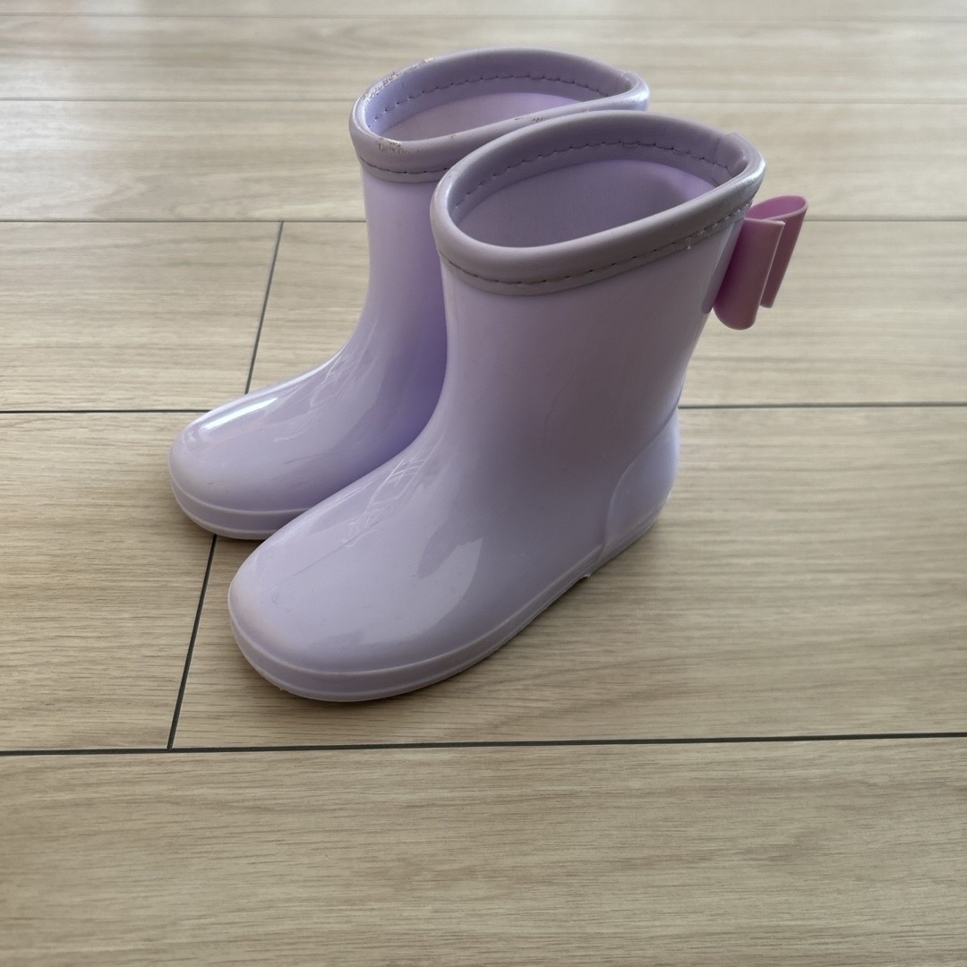 女の子 長靴 レインブーツ 15.0cm パープル リボン キッズ/ベビー/マタニティのキッズ靴/シューズ(15cm~)(長靴/レインシューズ)の商品写真