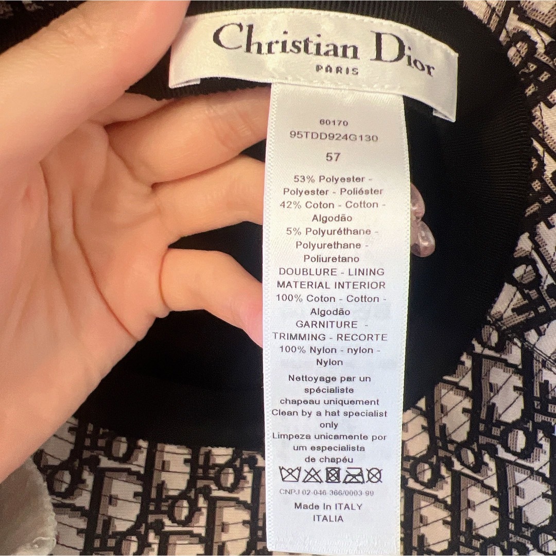 Christian Dior(クリスチャンディオール)の【完売品】Christian Diorチュール付きボブハット レディースの帽子(ハット)の商品写真