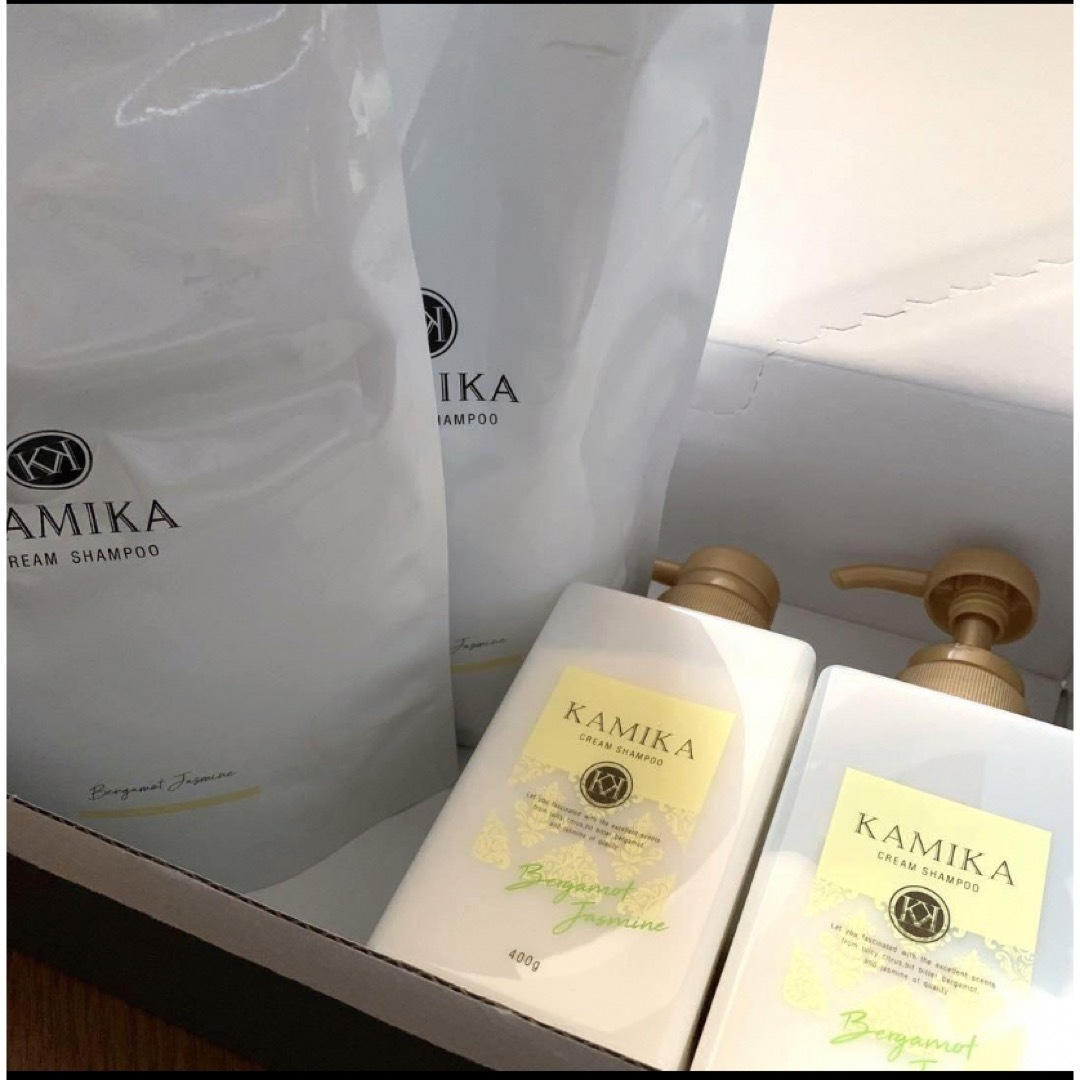 KAMIKA(カミカ)の4本分25600円相当KAMIKAオールインワンシャンプーベルガモットジャスミン コスメ/美容のヘアケア/スタイリング(シャンプー)の商品写真