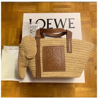 ロエベ ハンドバッグ(レディース)の通販 4,000点以上 | LOEWEの