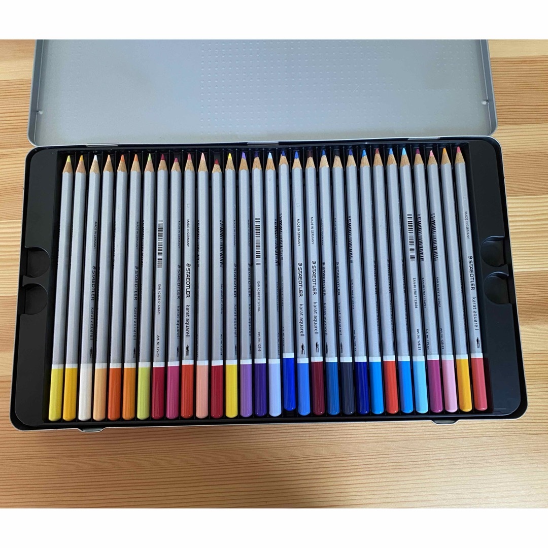 STAEDTLER(ステッドラー)のSTAEDTLER  ステッドラー　水彩色鉛筆　60色 エンタメ/ホビーのアート用品(色鉛筆)の商品写真