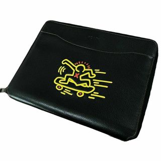 コーチ　coach キースヘリング　keithharing エンボスレザー