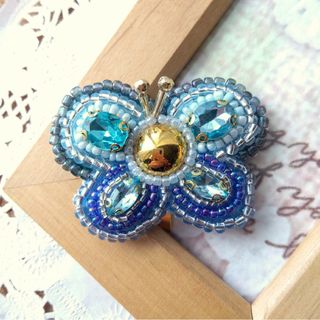 【H-370】ビーズ刺繍ポニーフック(ヘアアクセサリー)