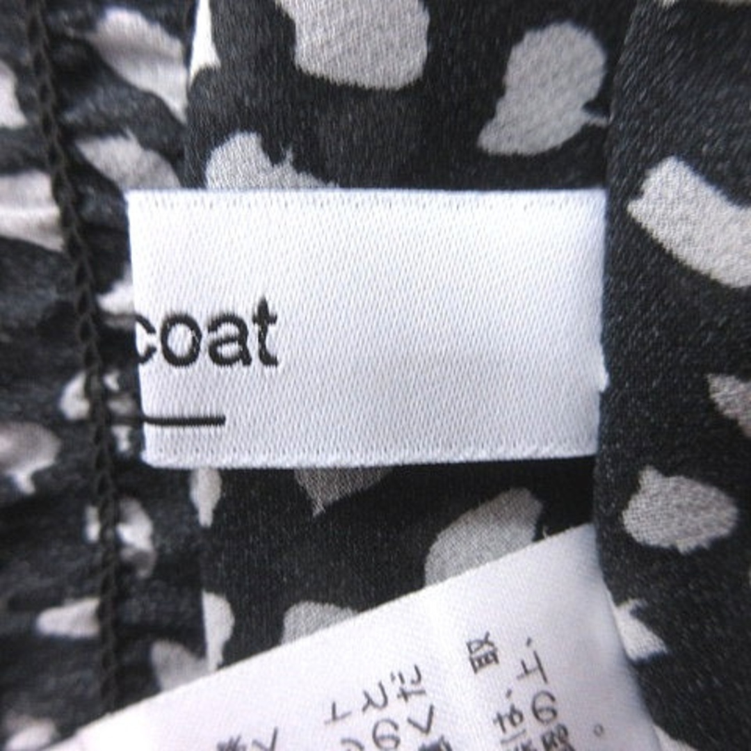 Discoat(ディスコート)のディスコート ブラウス 総柄 長袖 F 黒 ブラック 白 ホワイト レディースのトップス(シャツ/ブラウス(長袖/七分))の商品写真