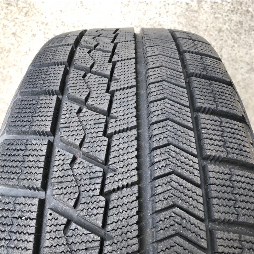 スバル(スバル)の225/60R17 中古 BS スタッドレスタイヤ・スバル純正ホイールセット 自動車/バイクの自動車(タイヤ・ホイールセット)の商品写真