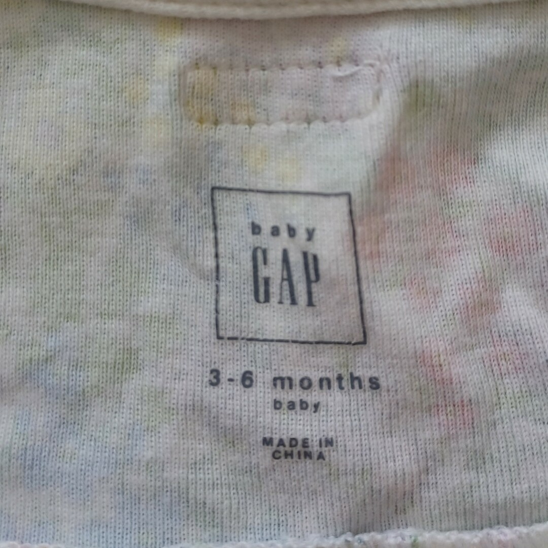 babyGAP(ベビーギャップ)のbabyGAP　カバーオール　半袖　60cm キッズ/ベビー/マタニティのベビー服(~85cm)(カバーオール)の商品写真