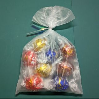 【Costco】リンツリンドールチョコ、4種類2個ずつ、計8個【匿名配送】(菓子/デザート)