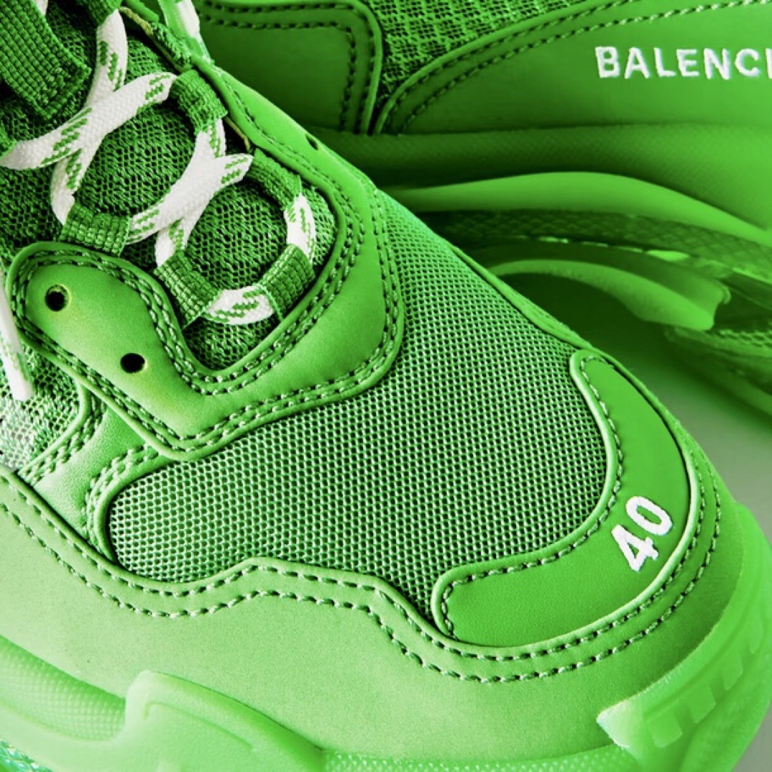 Balenciaga(バレンシアガ)のバレンシアガ　トリプルクリアソール ロゴ刺繍　メッシュ スニーカー レディースの靴/シューズ(スニーカー)の商品写真