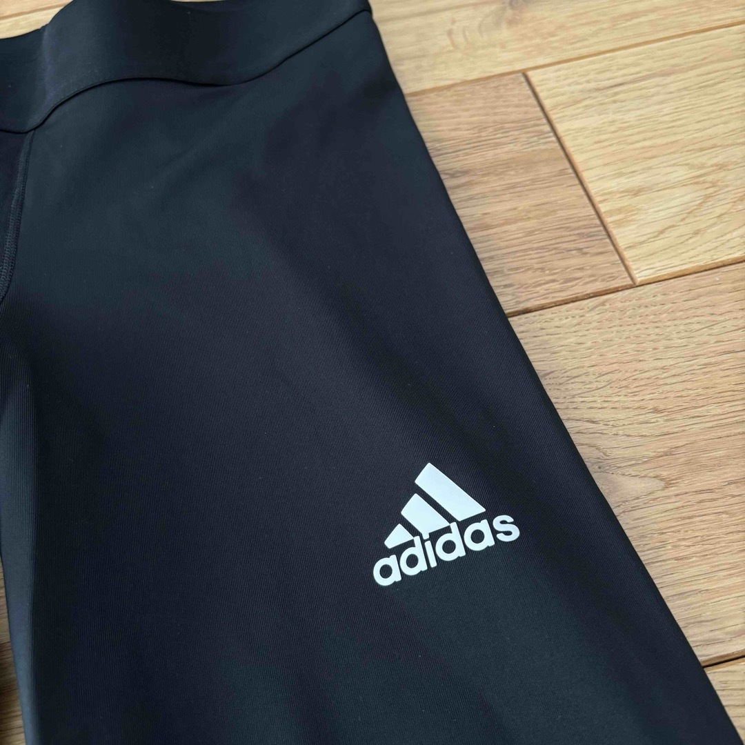 adidas(アディダス)のアディダス  キッズ  レギンス　ロングタイツ　160 キッズ/ベビー/マタニティのキッズ服女の子用(90cm~)(パンツ/スパッツ)の商品写真