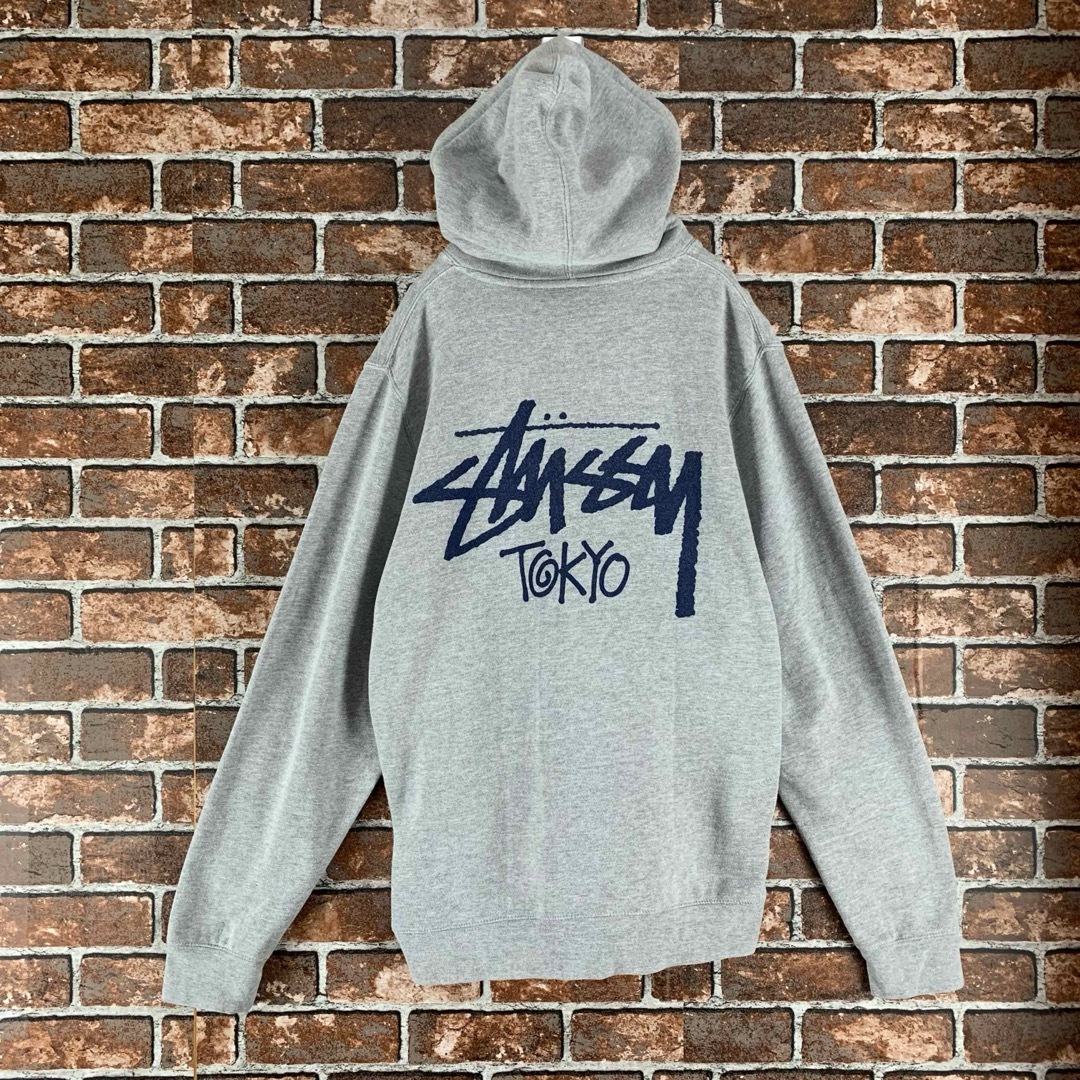 STUSSY(ステューシー)の【即完売】ステューシー　バックプリント　ショーンフォト　デカロゴ　長袖　パーカー メンズのトップス(パーカー)の商品写真