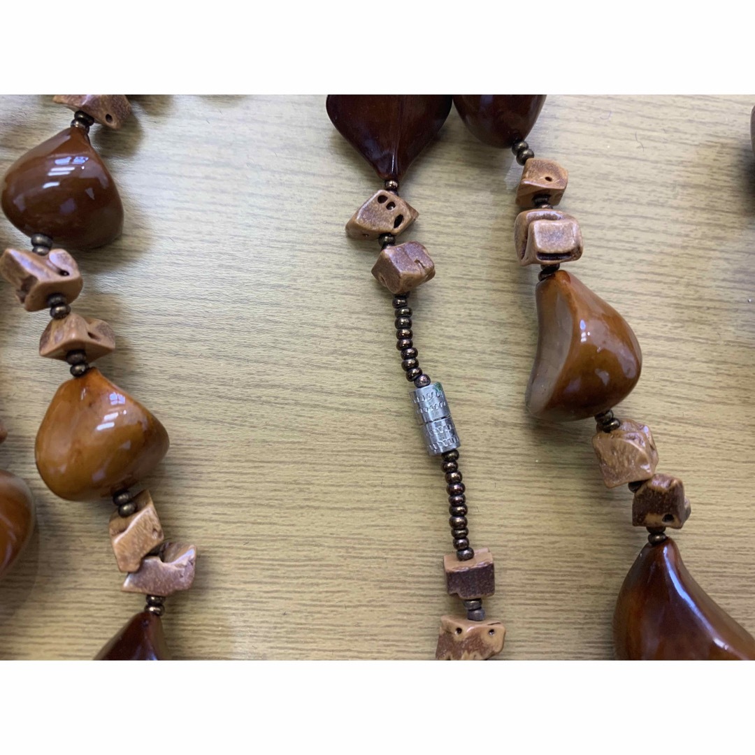 【最終値下げしました】ネックレス　4点　木、貝 レディースのアクセサリー(ネックレス)の商品写真