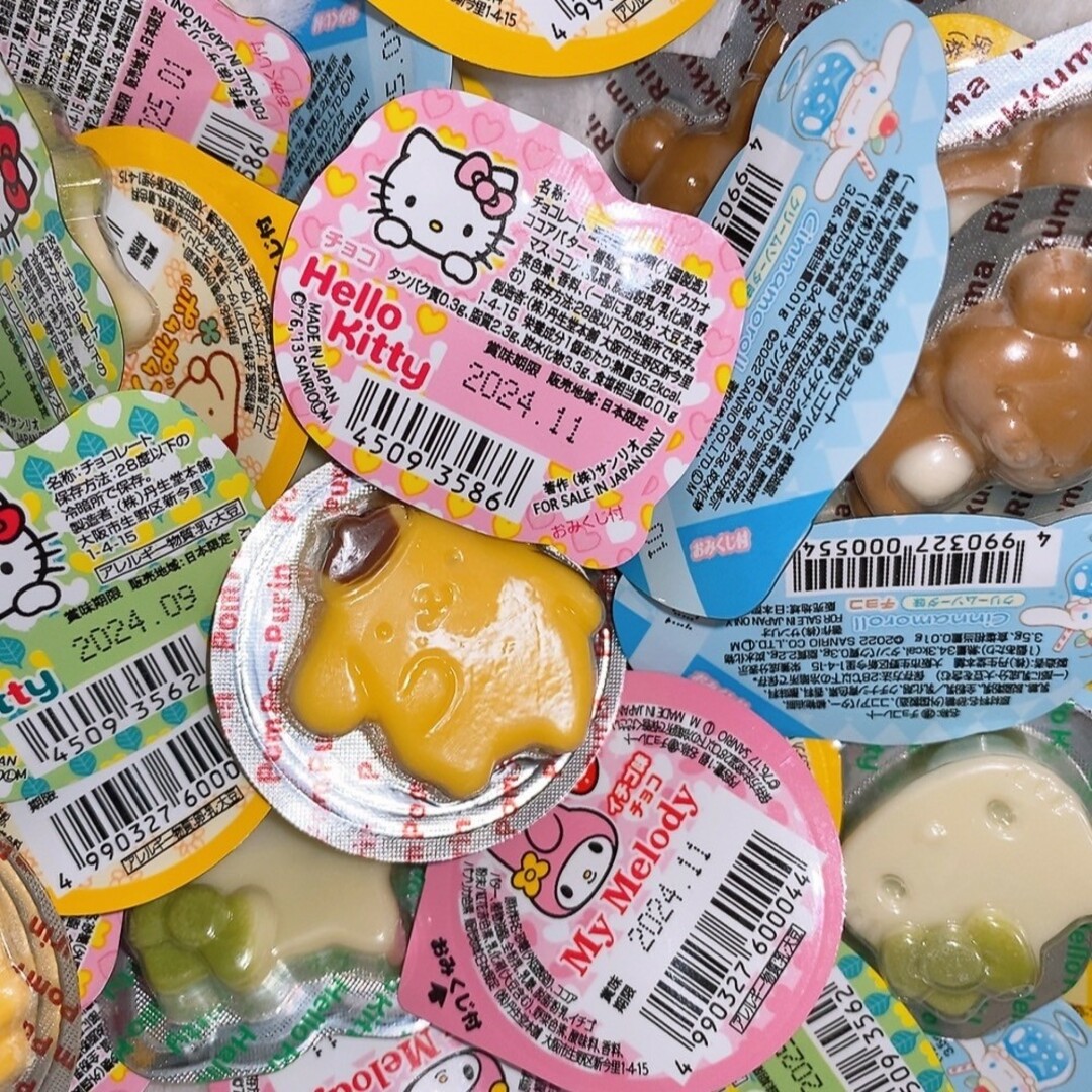 サンリオ(サンリオ)のサンリオレリーフチョコレート 100個 食品/飲料/酒の食品(菓子/デザート)の商品写真