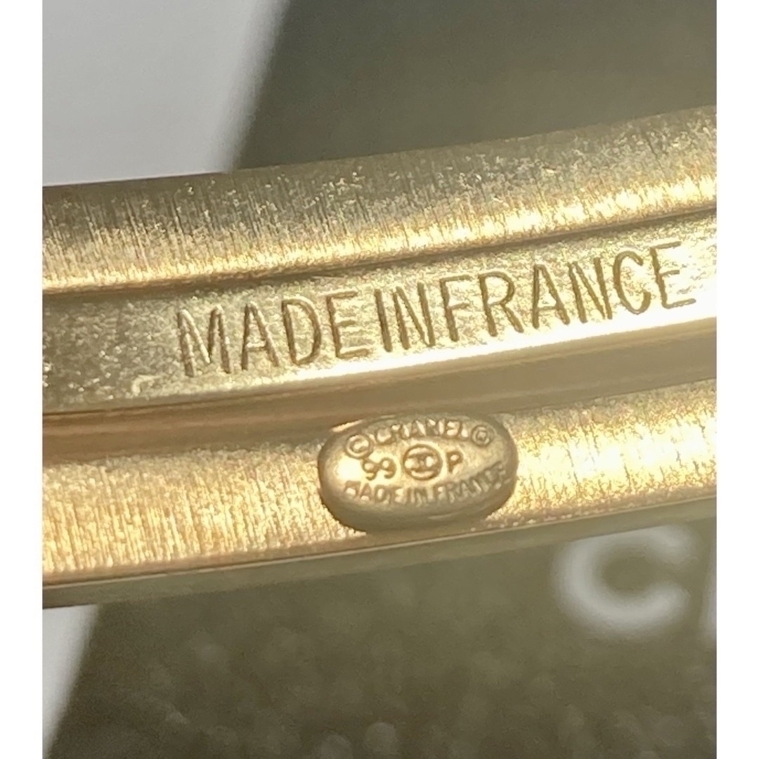 CHANEL - ほぼ未使用!シャネル♥️ヴィンテージ ミニ バレッタ CHANEL - ほぼ未使用!シャネル♥️ヴィンテージ ミニ バレッタ