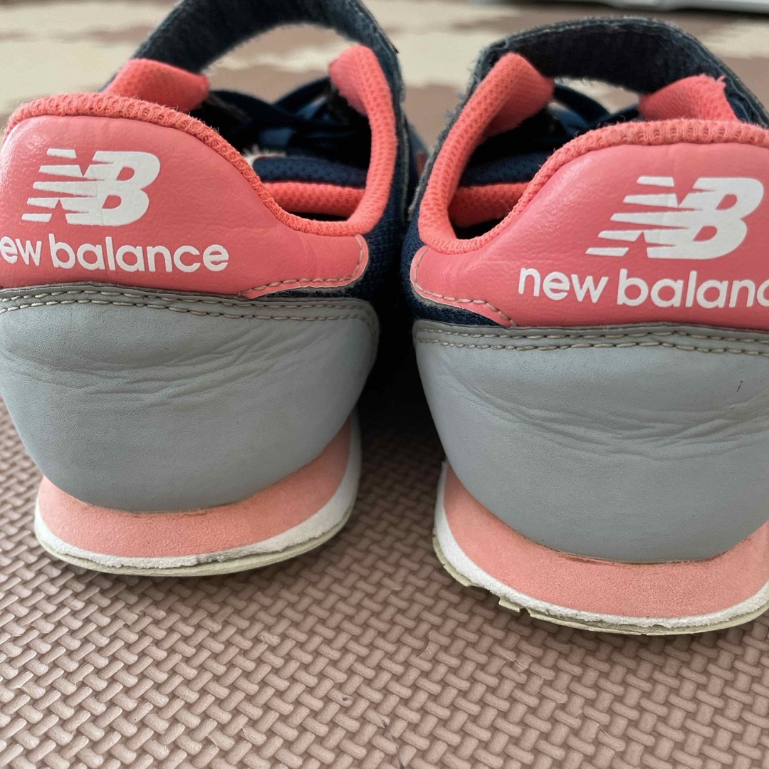 New Balance(ニューバランス)のニューバランス　スニーカー22cm キッズ/ベビー/マタニティのキッズ靴/シューズ(15cm~)(スニーカー)の商品写真