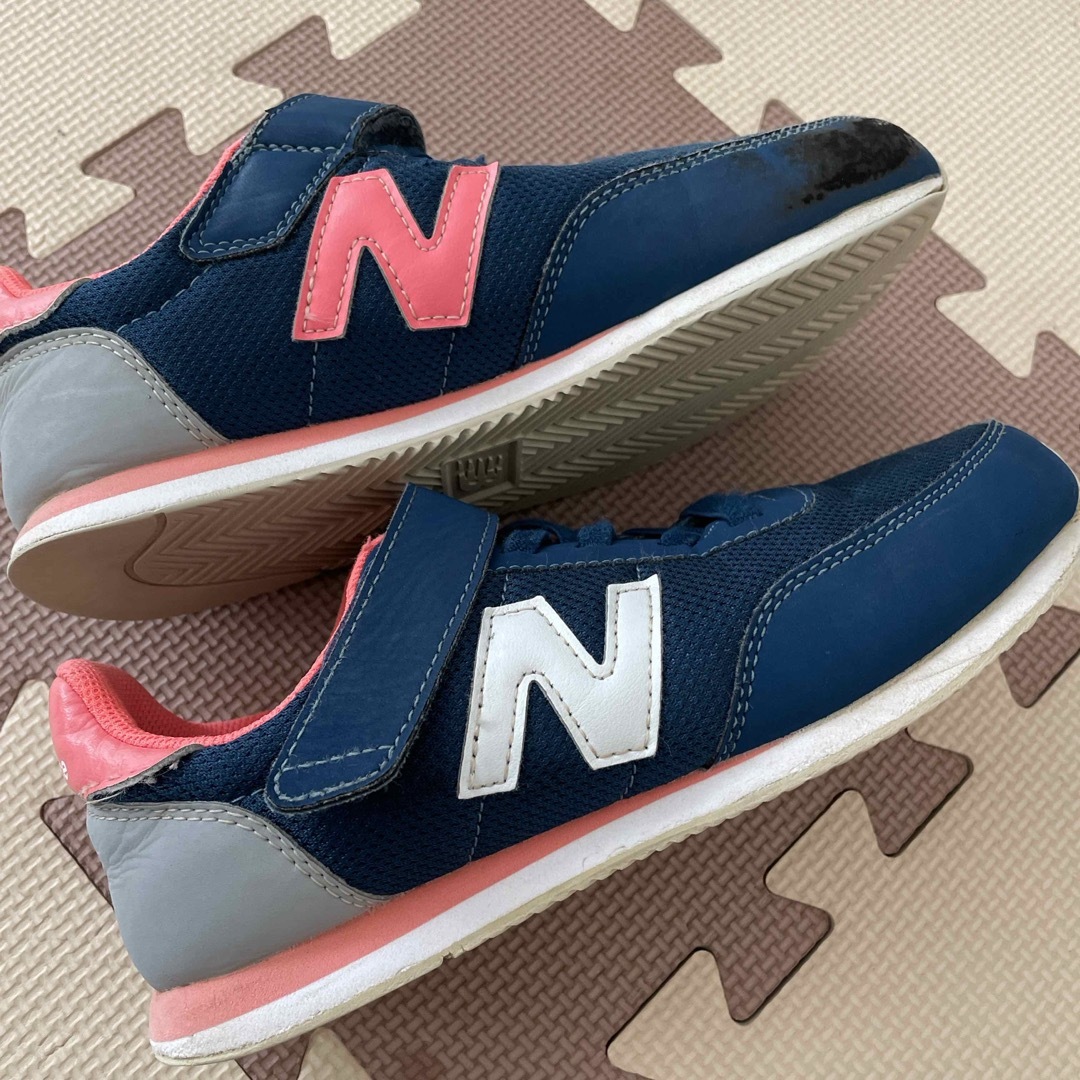 New Balance(ニューバランス)のニューバランス　スニーカー22cm キッズ/ベビー/マタニティのキッズ靴/シューズ(15cm~)(スニーカー)の商品写真