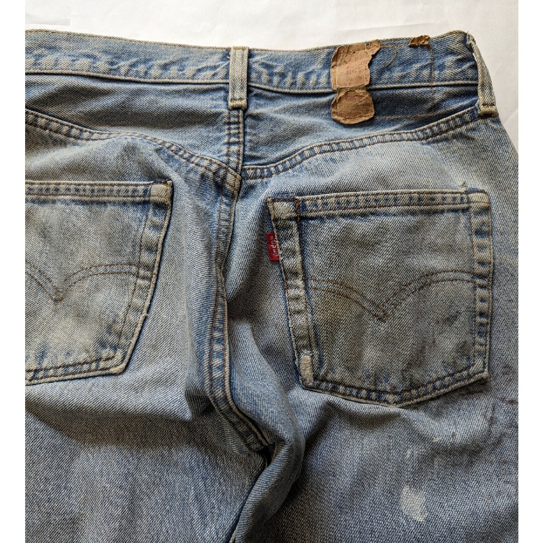 Levi's(リーバイス)のVINTAGE MADE IN USA Levi‘s501 82年製赤耳 W29 メンズのパンツ(デニム/ジーンズ)の商品写真