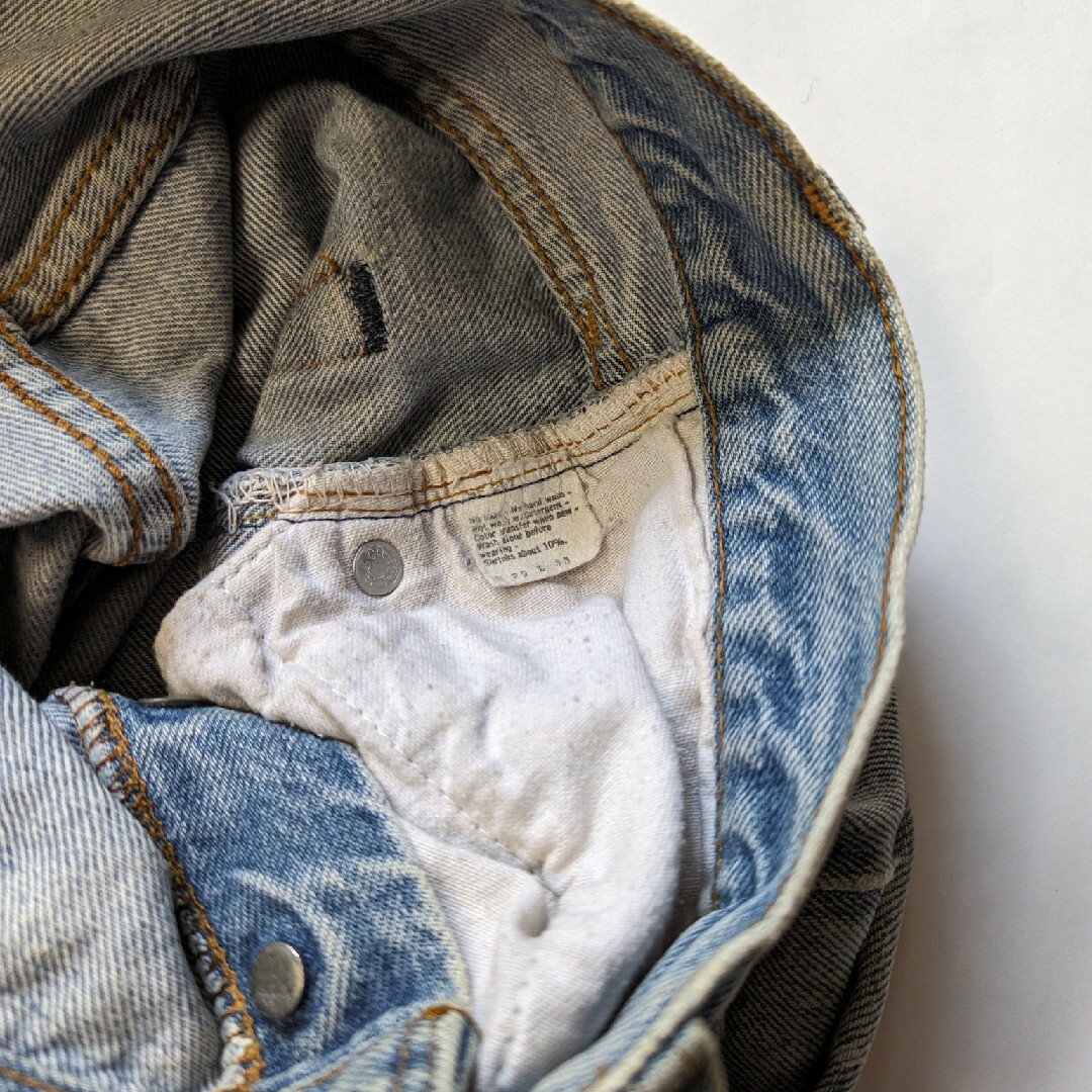 Levi's(リーバイス)のVINTAGE MADE IN USA Levi‘s501 82年製赤耳 W29 メンズのパンツ(デニム/ジーンズ)の商品写真