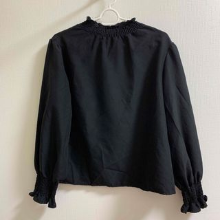 【美品】フリル　ハイネック　　(シャツ/ブラウス(長袖/七分))