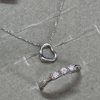 ジュエリーツツミ(JEWELRY TSUTSUMI)のK10WG ダイヤモンド　リング　ネックレス　セット(リング(指輪))