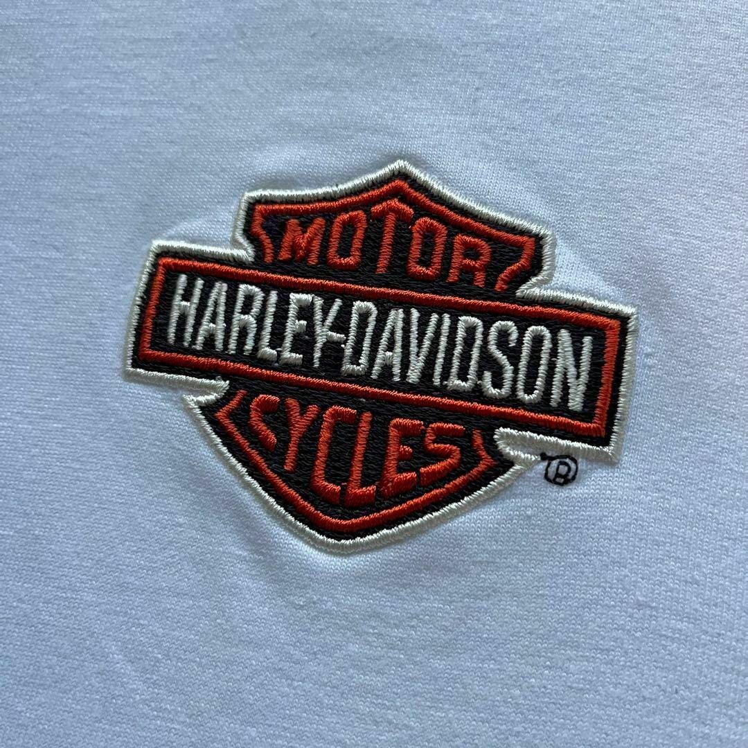 Harley Davidson(ハーレーダビッドソン)のハーレーダビッドソン　ロングTシャツ　ワンポイントロゴ　古着　ホワイト　Lサイズ メンズのトップス(Tシャツ/カットソー(七分/長袖))の商品写真