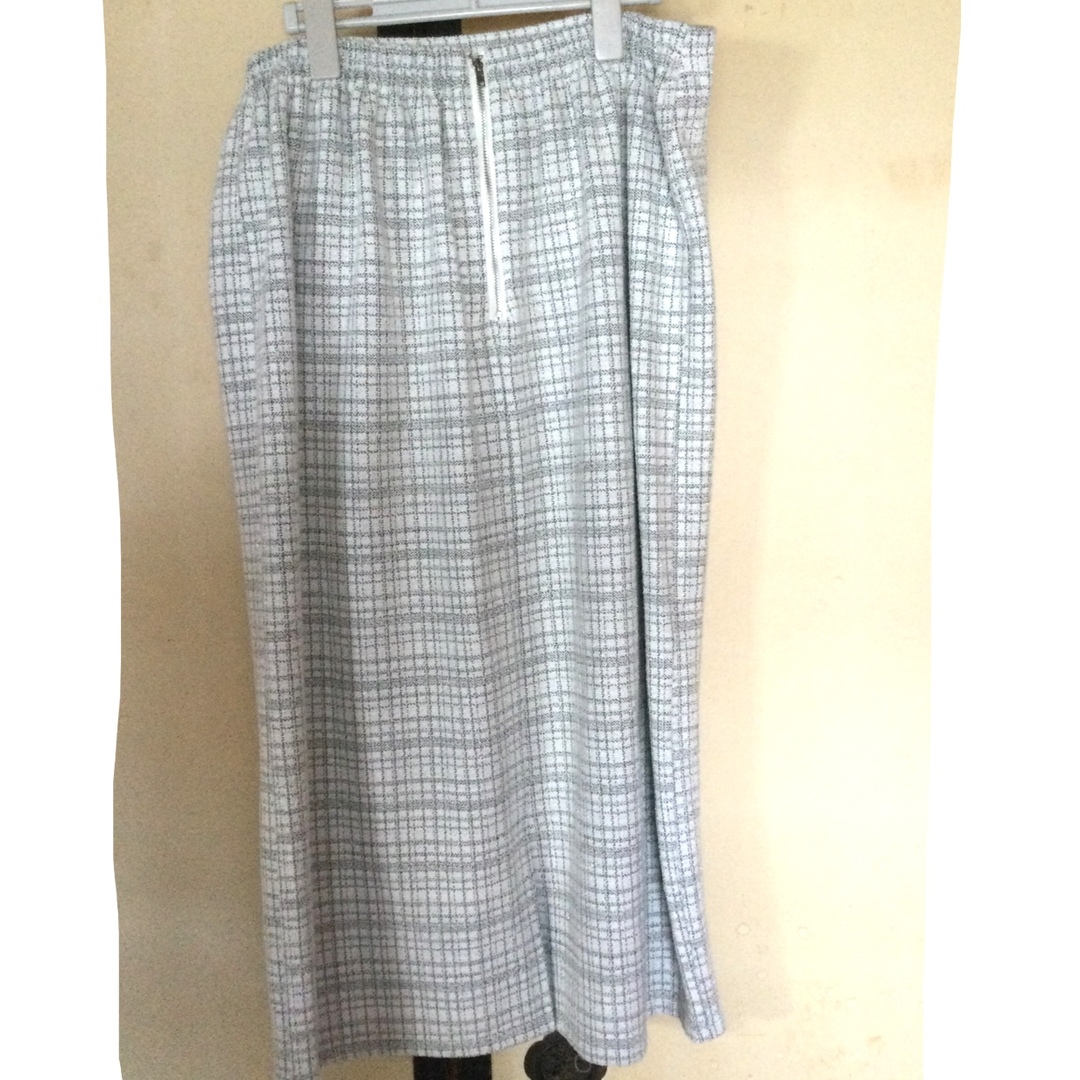 しまむら(シマムラ)のしまむら　ラメ　ツイード　ナロースカート　ロングスカート レディースのスカート(ロングスカート)の商品写真