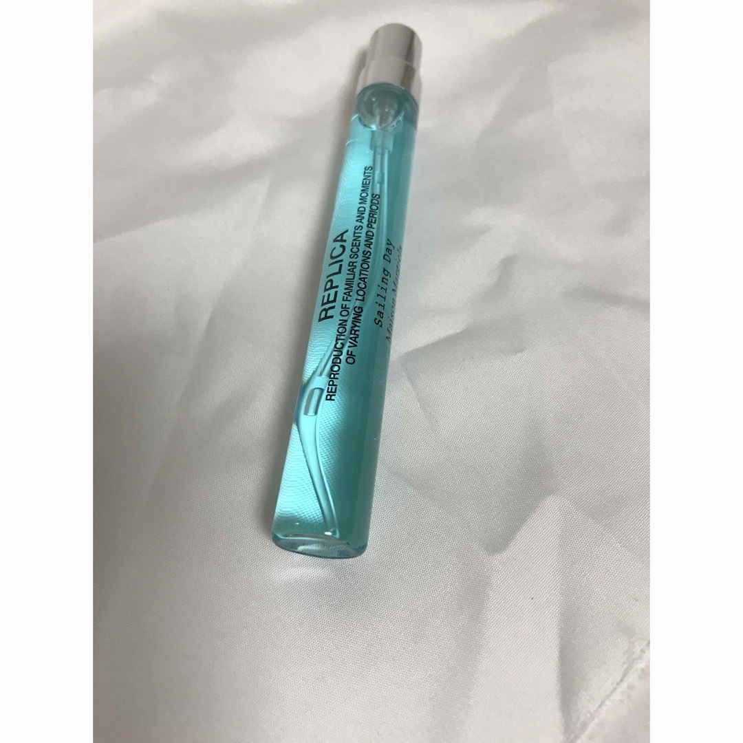 Maison Martin Margiela(マルタンマルジェラ)のメゾンマルジェラ　レプリカ　Sailing Day セーリングデイ 10ml コスメ/美容の香水(ユニセックス)の商品写真