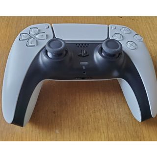 プレイステーション(PlayStation)のPlayStation5  純正コントローラー　ジャンク品(家庭用ゲーム機本体)