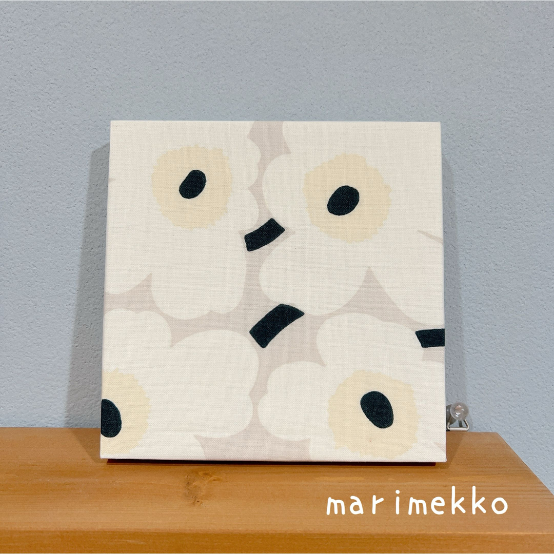 marimekko(マリメッコ)のmarimekko ファブリックパネル 木製パネル ハンドメイドのインテリア/家具(インテリア雑貨)の商品写真
