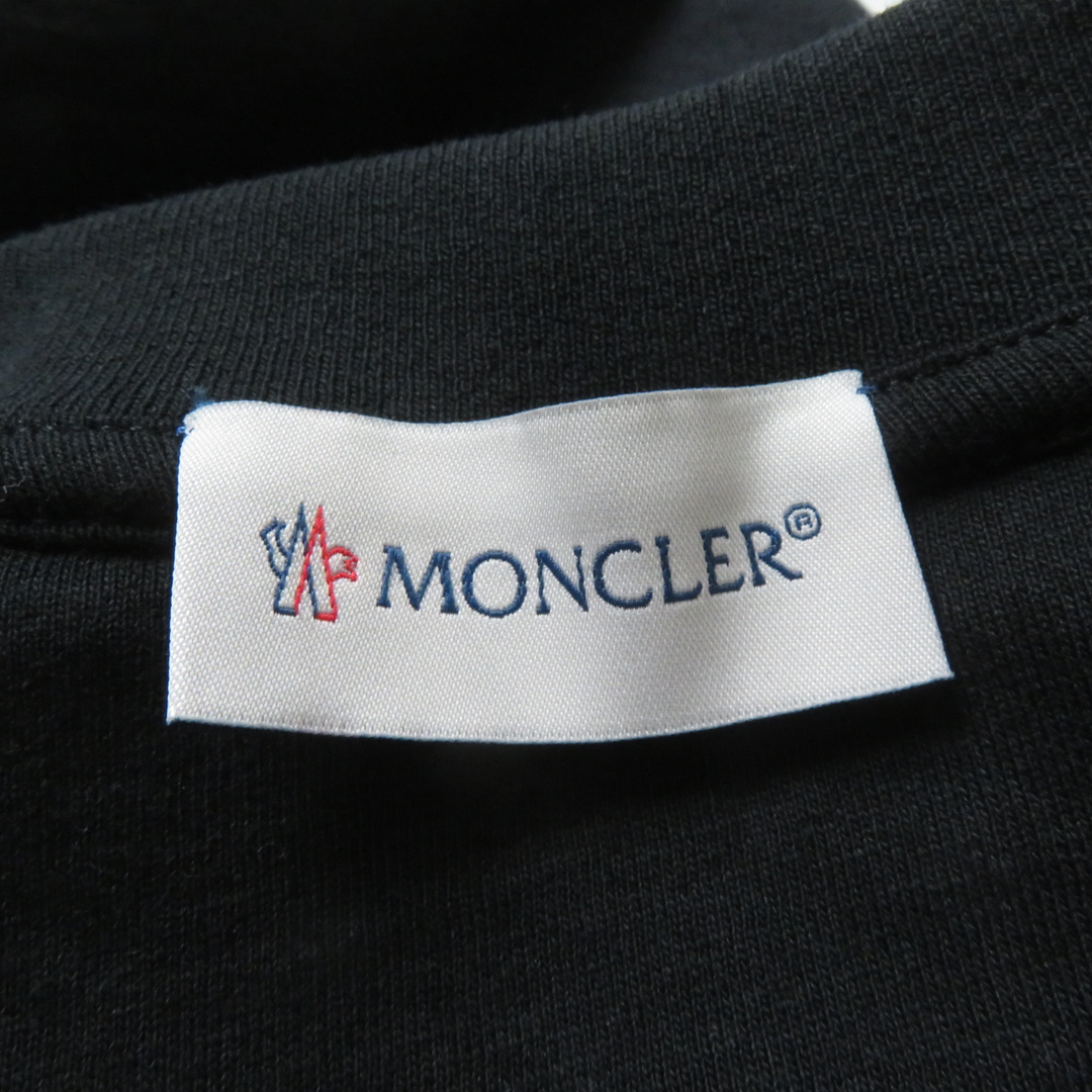 MONCLER(モンクレール)の未使用品 MONCLER モンクレール 22年製 SWEAT SHIRT スウェットシャツ ロゴデザイン 長袖 トレーナー/プルオーバー ブラック L ハンガー・タグ付き 正規品 レディース レディースのトップス(トレーナー/スウェット)の商品写真