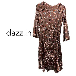 ダズリン(dazzlin)のdazzlin【美品】ベルト付き 長袖 花柄 フレア ワンピース(ひざ丈ワンピース)