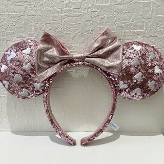 ディズニー(Disney)のnq ディズニー　カチューシャ　スパンコール　ハート　薄ピンク　ミニー(カチューシャ)