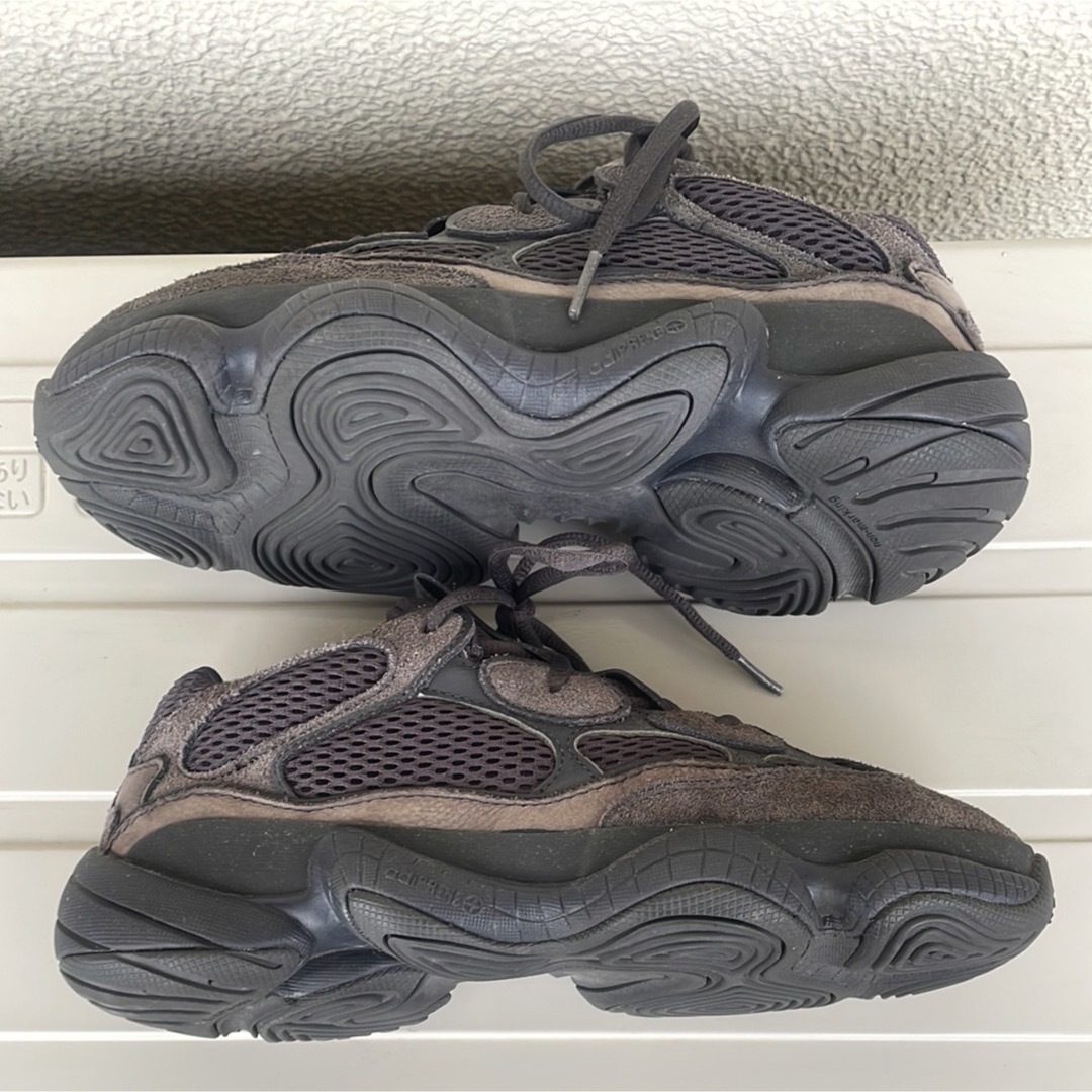 YEEZY（adidas）(イージー)のYeezy500 utility black  メンズの靴/シューズ(スニーカー)の商品写真