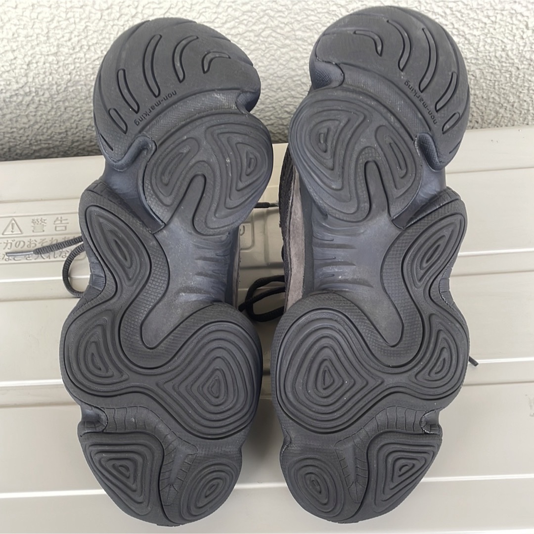 YEEZY（adidas）(イージー)のYeezy500 utility black  メンズの靴/シューズ(スニーカー)の商品写真