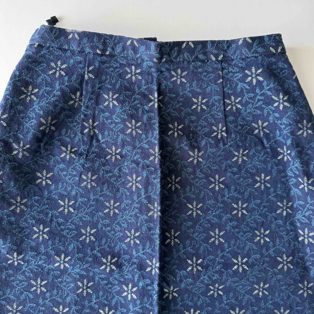 ● レディース 膝丈 スカート 綿100% フラワー柄 お花 ボタニカル レディースのスカート(ひざ丈スカート)の商品写真