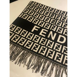 フェンディ(FENDI)のfendi　FENDI　フェンディ　マフラー　ベージュ　ブラック　ブラウン(マフラー/ショール)