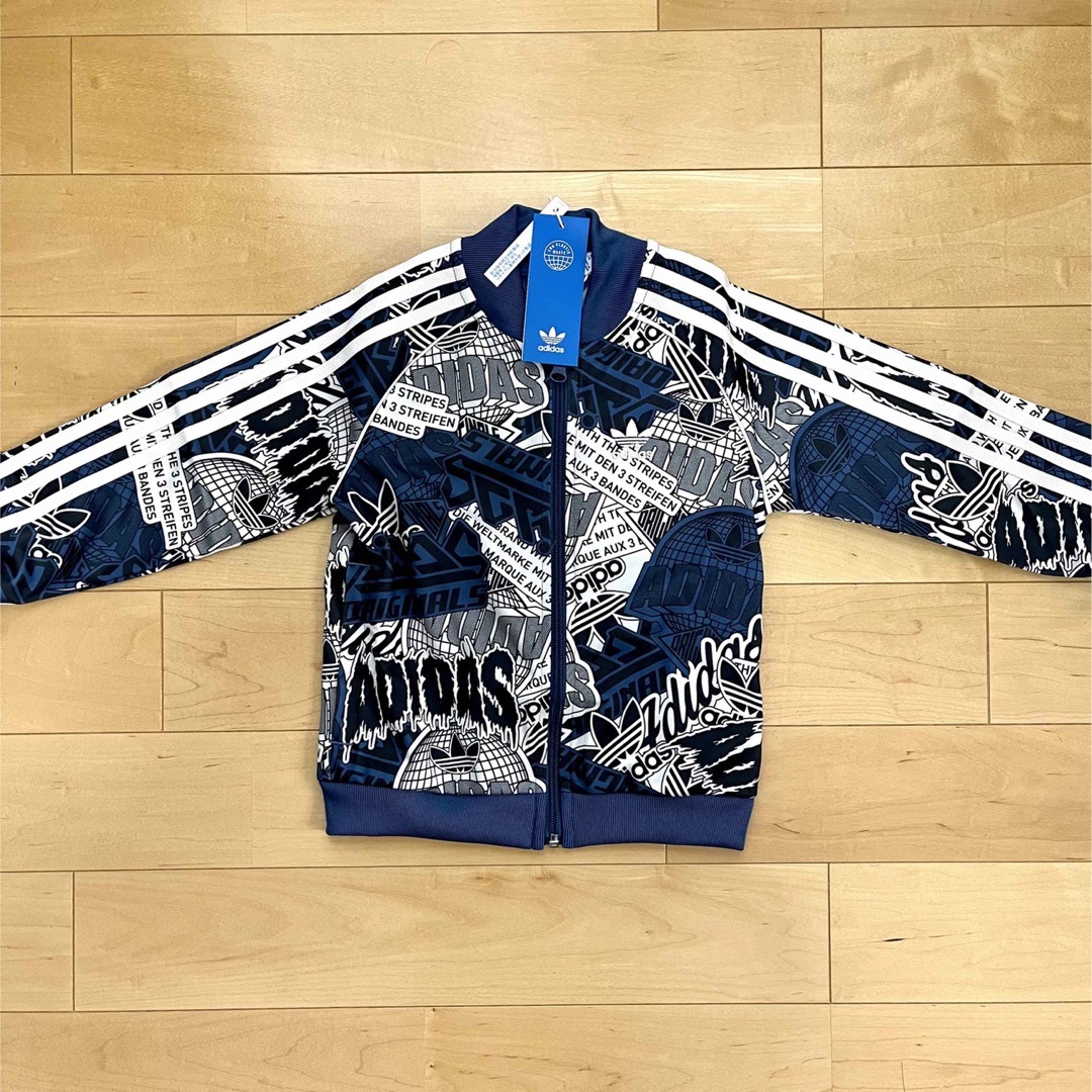 Originals（adidas）(オリジナルス)のadidas アディダスオリジナルス 総柄 ジャージ 110cm☆新品未使用 キッズ/ベビー/マタニティのキッズ服男の子用(90cm~)(ジャケット/上着)の商品写真