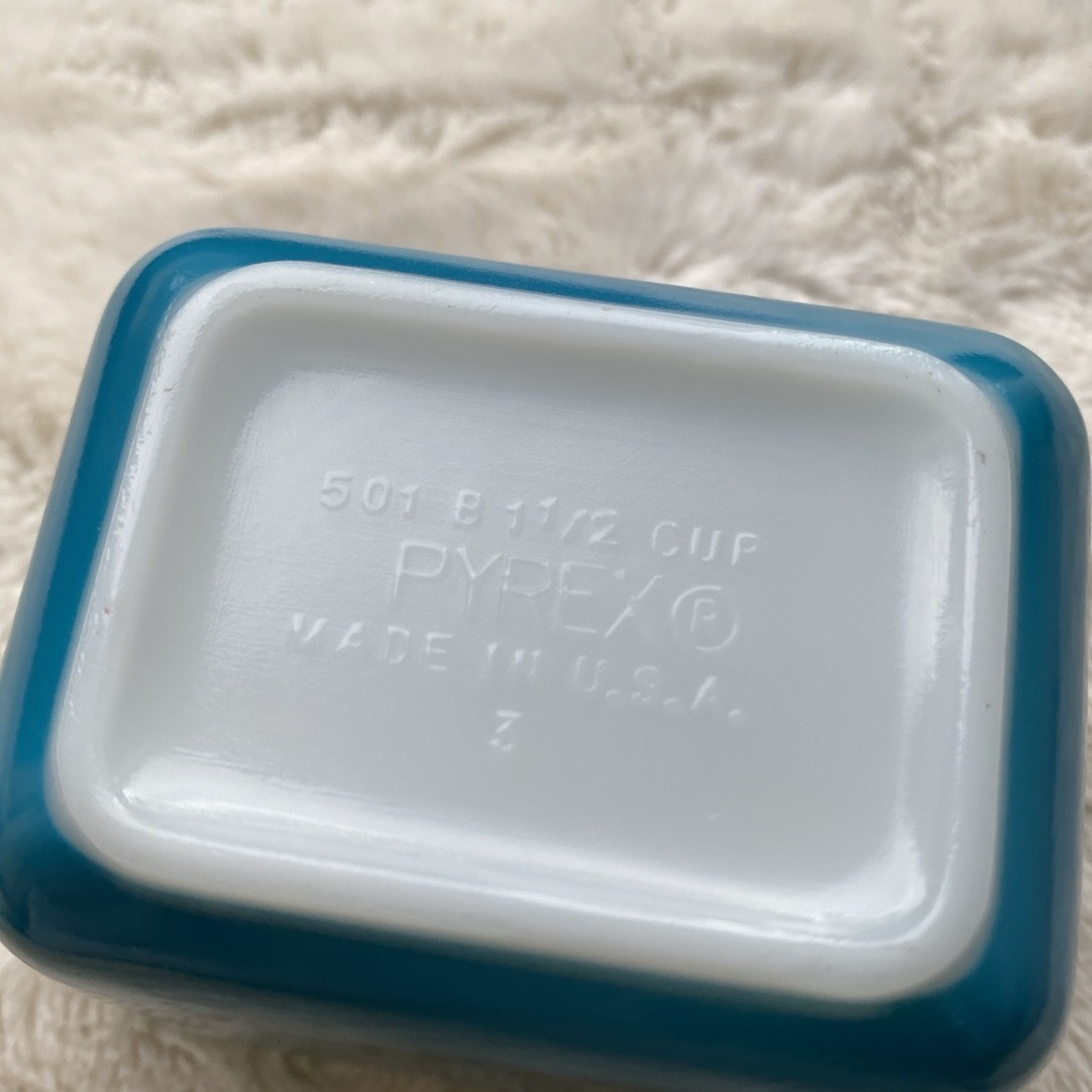 Pyrex(パイレックス)の🍀オールドパイレックス✨ブルー✨蓋付きで インテリア/住まい/日用品のキッチン/食器(食器)の商品写真