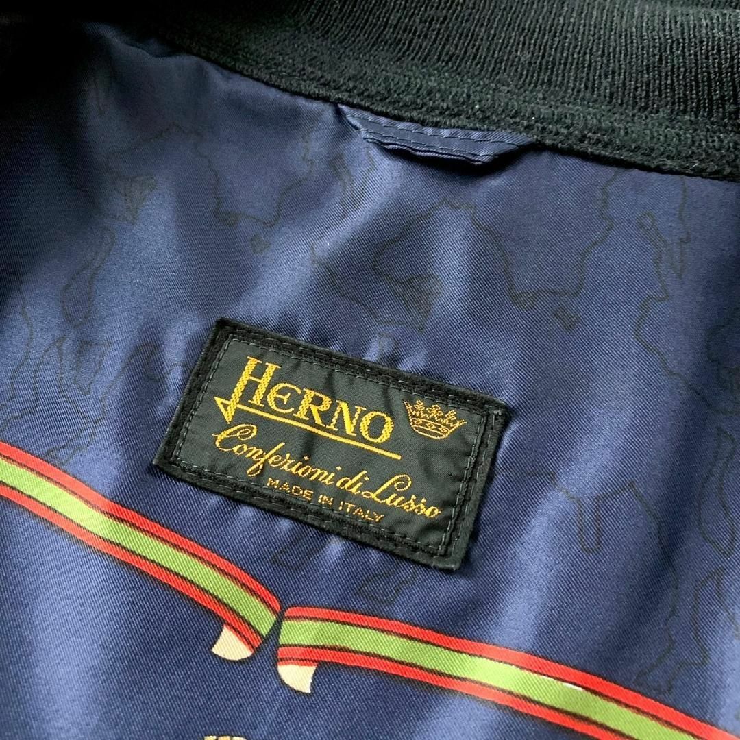 HERNO(ヘルノ)の美品 シルクスカーフ総裏地 50『ヘルノ』ヌバックレザー バルスター ジャケット メンズのジャケット/アウター(レザージャケット)の商品写真