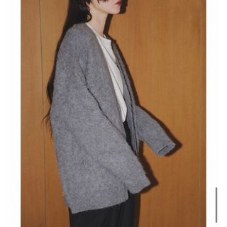 トゥデイフル(TODAYFUL)の正規品・タグ付き　todayful Brashed Vneck Cardigan(ニット/セーター)