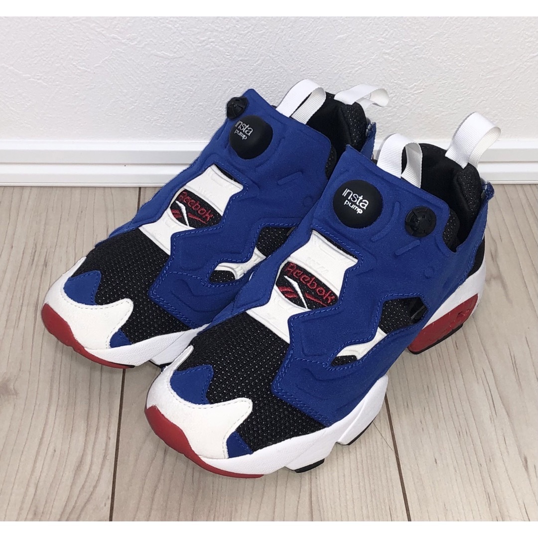 Reebok(リーボック)の23.5cm 良品 REEBOK INSTA PUMP FURY OG ブルー レディースの靴/シューズ(スニーカー)の商品写真