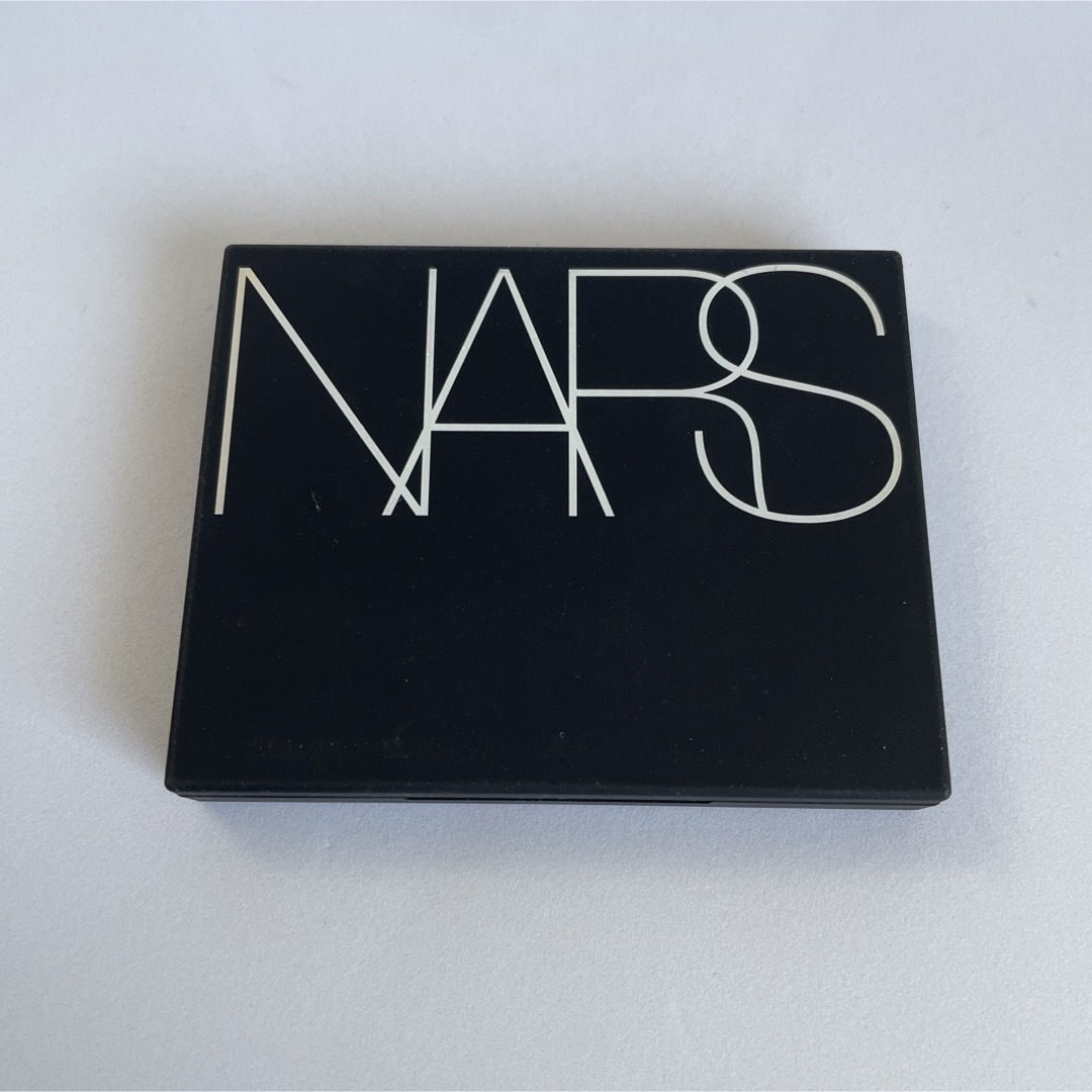 NARS(ナーズ)のNARS  ヴォワヤジュール アイシャドーパレット  1192 コスメ/美容のベースメイク/化粧品(アイシャドウ)の商品写真
