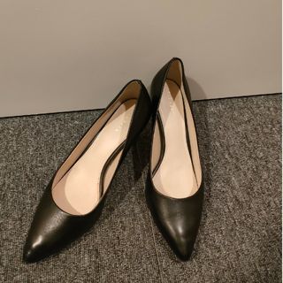 コールハーン(Cole Haan)のCole Haanブラック・パンプス(ハイヒール/パンプス)